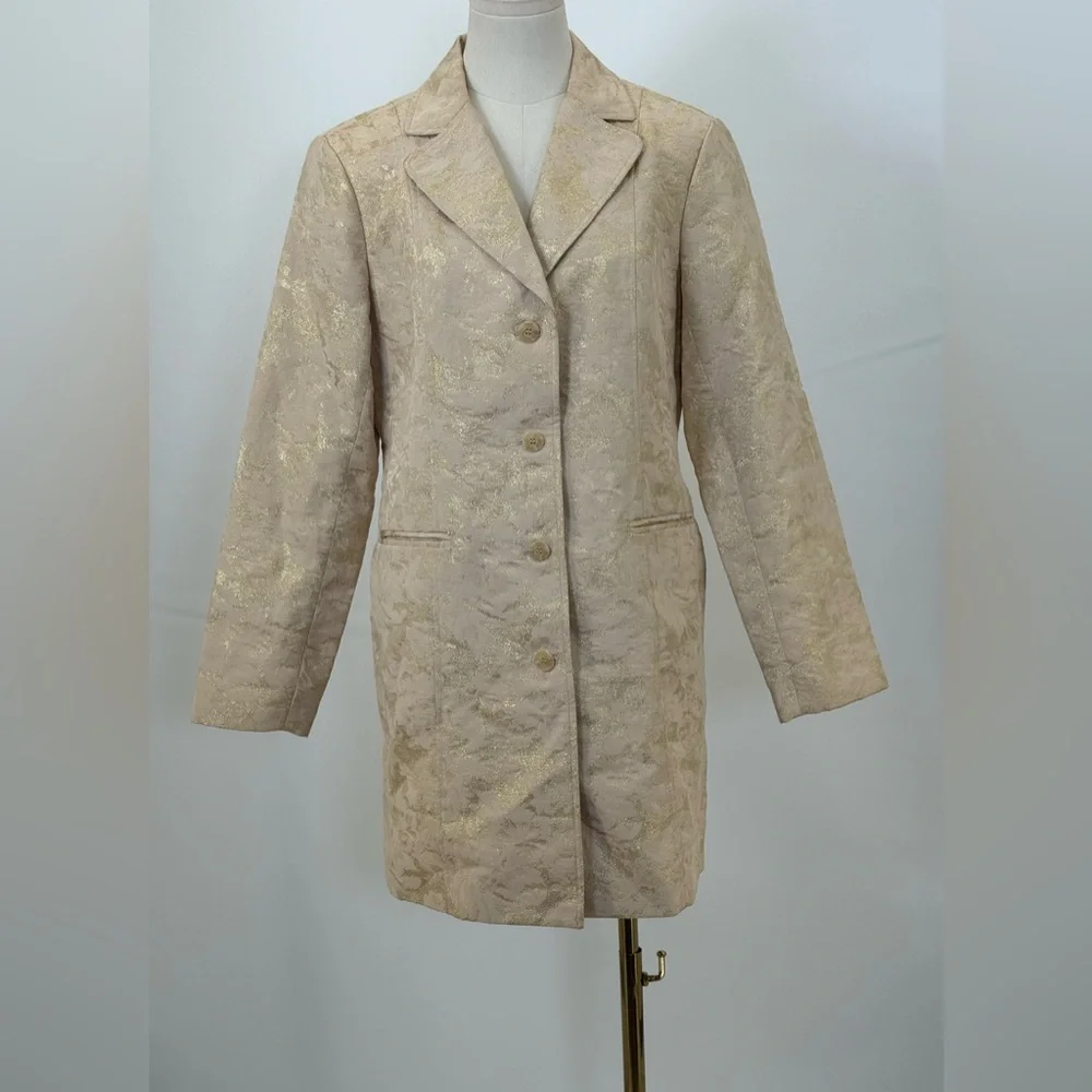 Chico’s Belle Amour Odette Metallic Gold Jacquard Blazer Jacket NWT Sz 1 = M - Picture 2 of 11